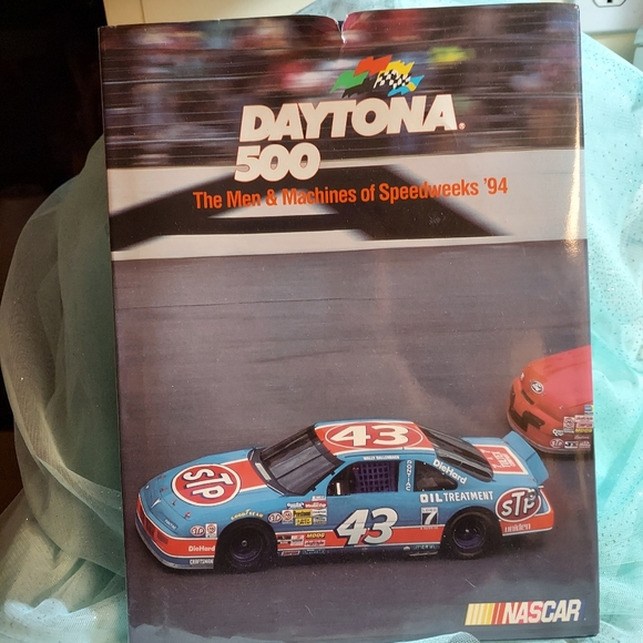 Collectible Daytona 500 The Men & Machines of Speedweek 1994 Book - Picture 1 of 13
